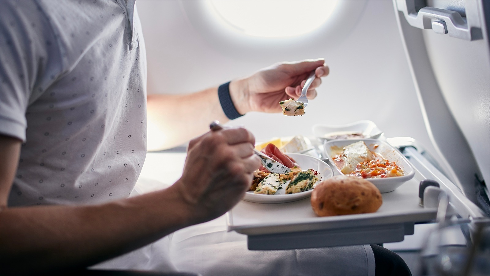 The Saucy Airplane Food Hack That S So Simple It S Genius