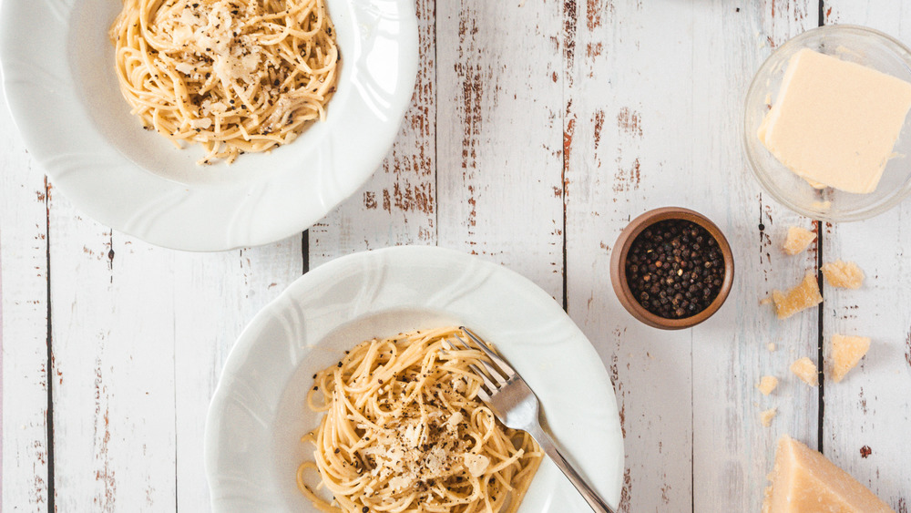 two bowls of cacio e pepe