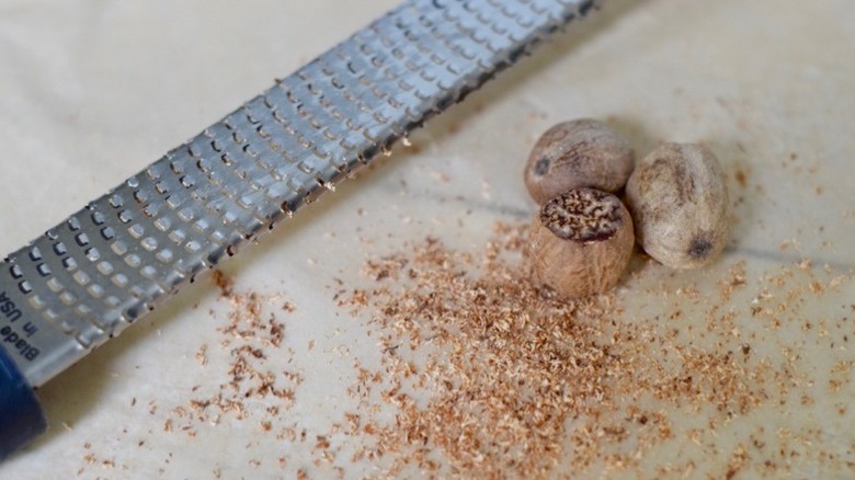 freshly grated nutmeg