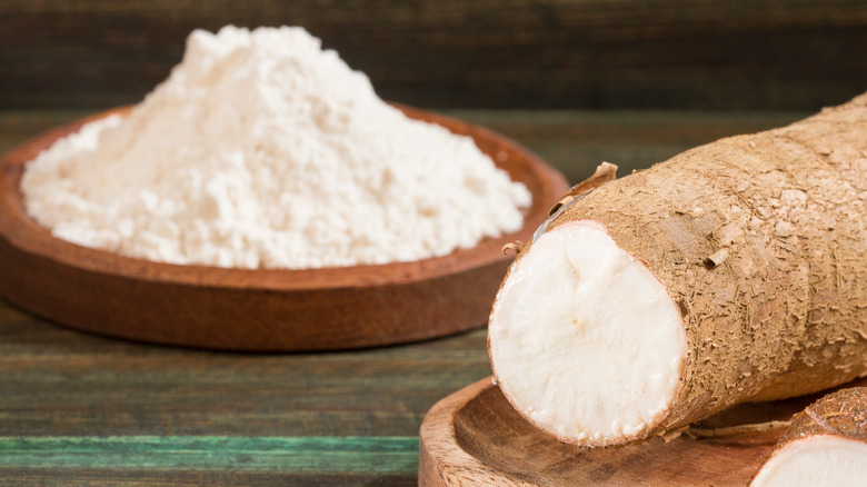 raw arrowroot next to bowl of powder