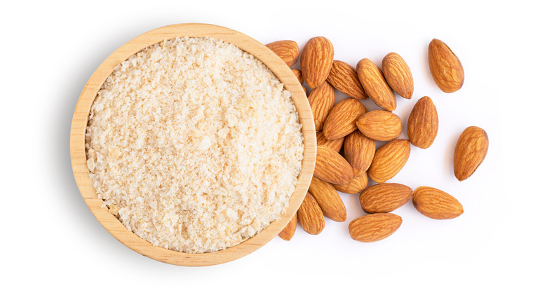 Almond flour and almonds