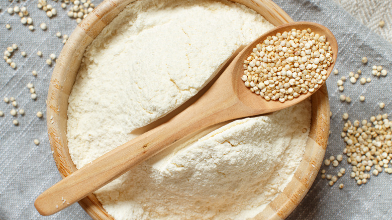 Quinoa flour and seeds