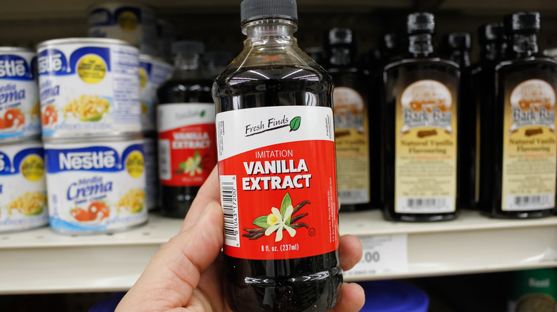 big lots fresh finds vanilla extract in hand