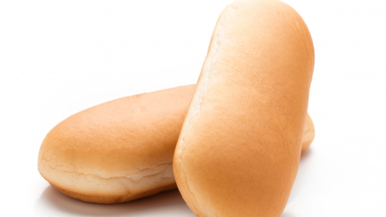 hot dog buns