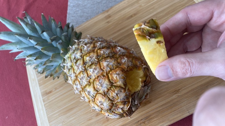 pineapple pulled into segment