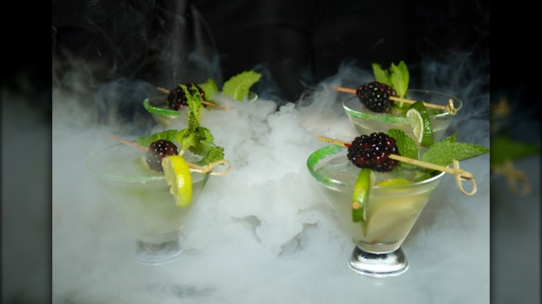 Sugary cocktails with smoke