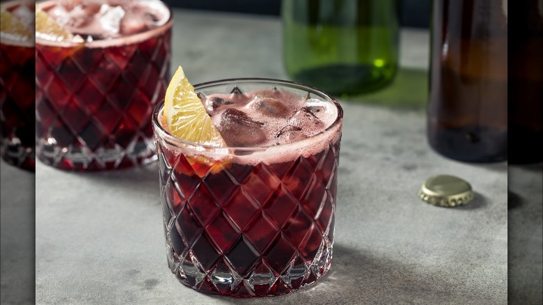 coke and red wine cocktails