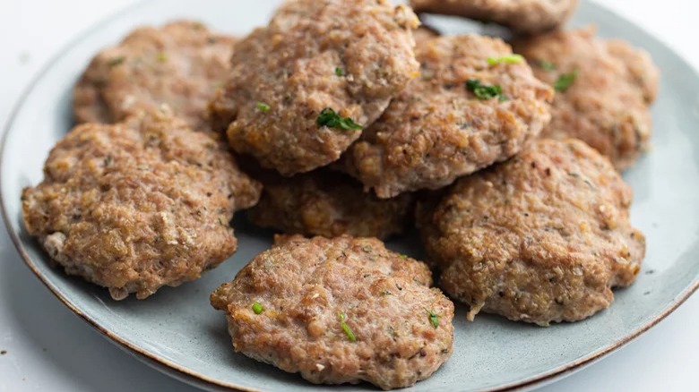 plate of homemade turkey breakfast sausage