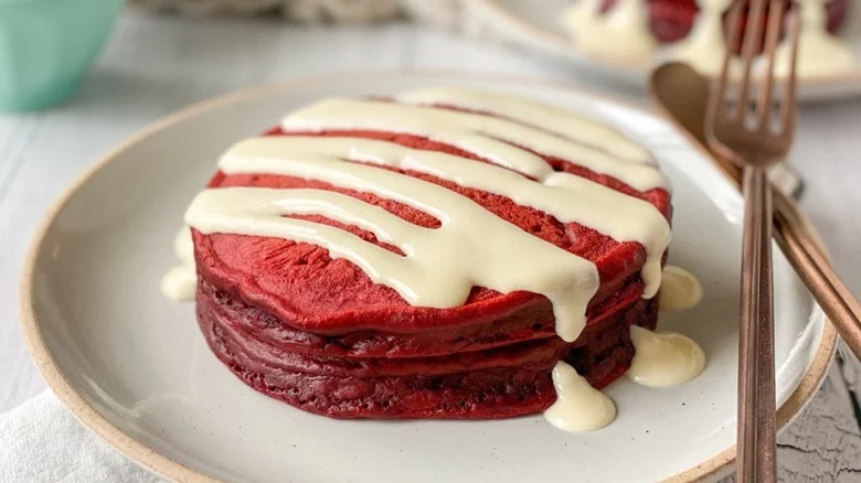 plate of red velvet pancakes