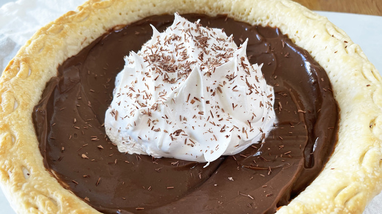 chocolate pudding pie with cream