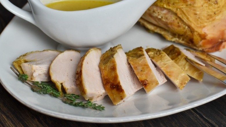 sliced turkey breast with gravy