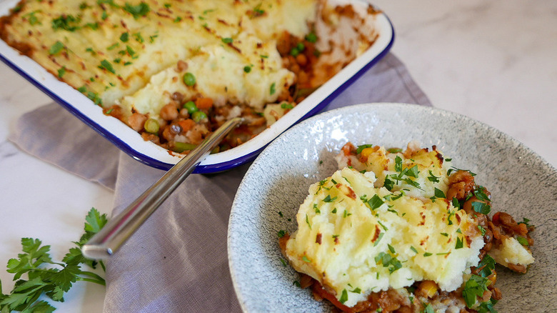 shepherd's pie on plate