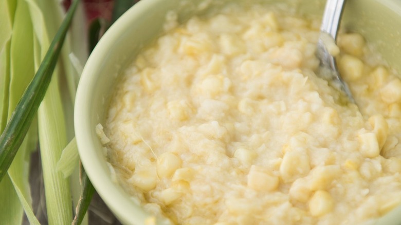 creamed corn in bowl