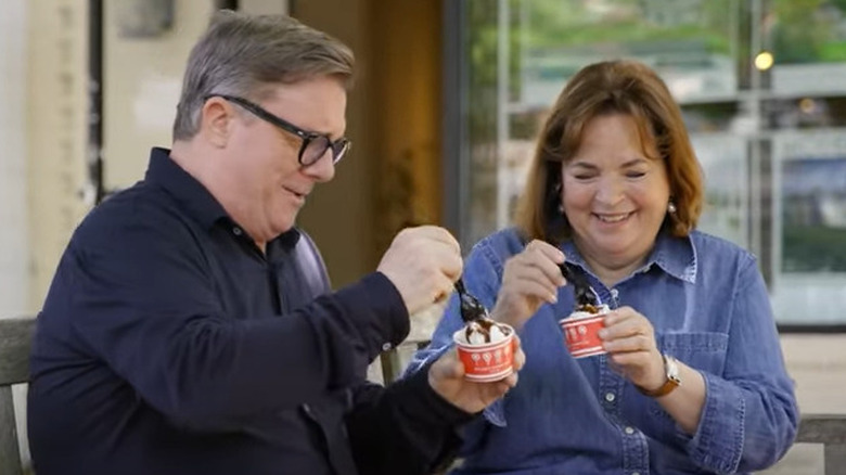 Ina Garten and Nathan Lane eat ice cream