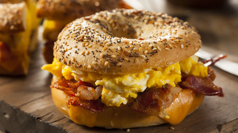 bagel breakfast sandwich