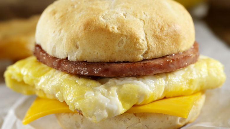 biscuit breakfast sandwich