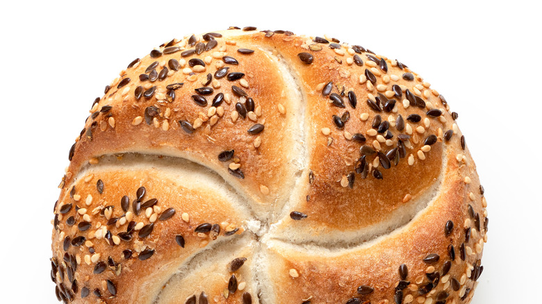 kaiser roll with linseeds