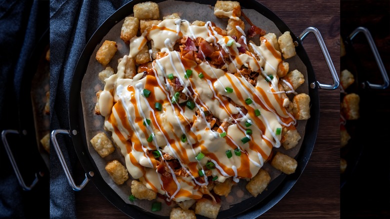 Buffalo tater tots