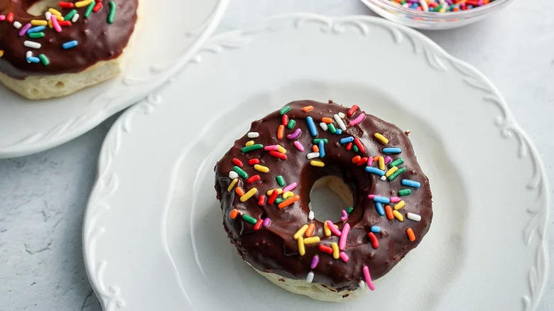 air fryer donuts with chocolate