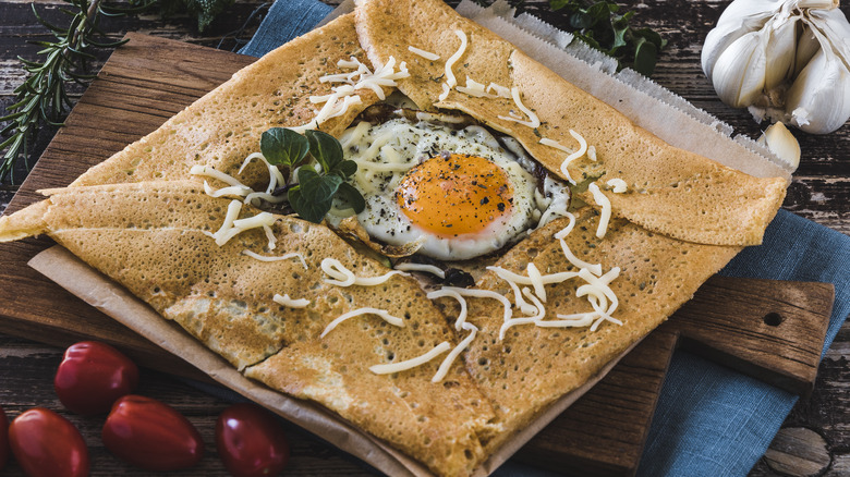 galette with egg and cheese