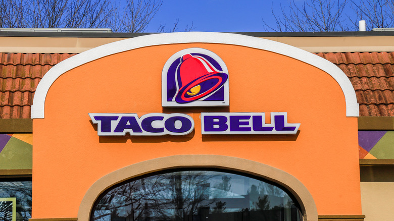 taco bell restaurant