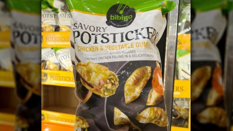 A bag of Bibigo Savory Potstickers.