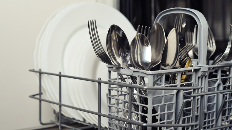 cutlery basket dishwasher