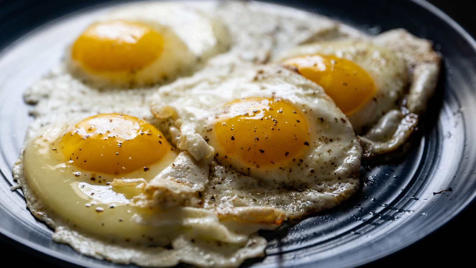 Kitchen Riffs: Fried Eggs