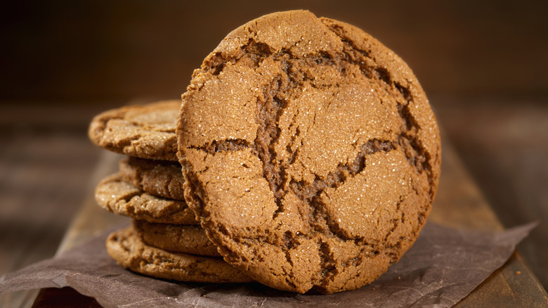 closeup of ginger snaps