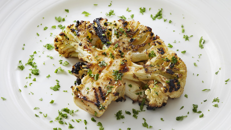 seasoned cauliflower with herbs