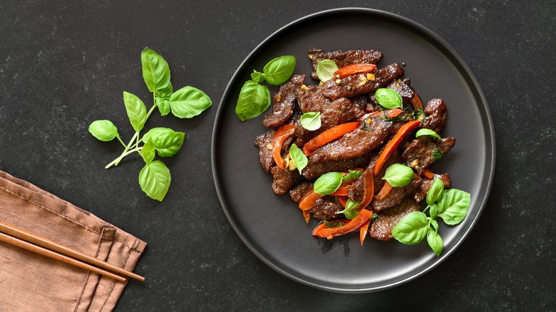 stir-fry steak and vegetables