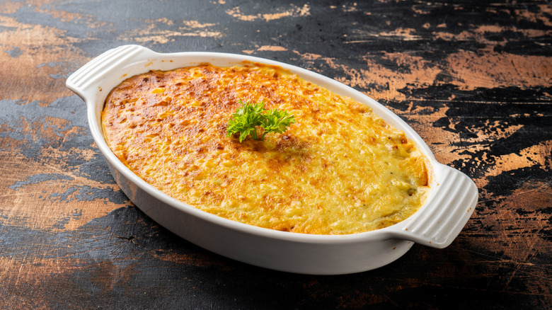 shepherds pie in oval dish