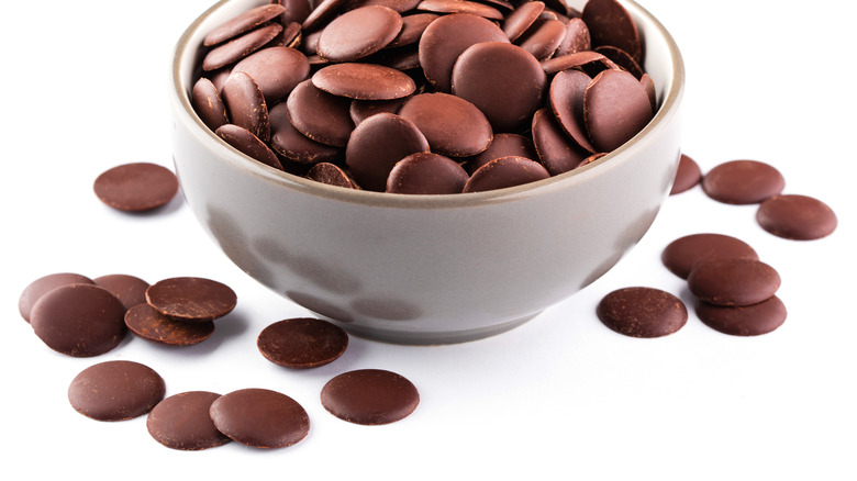 A bowl of chocolate wafers