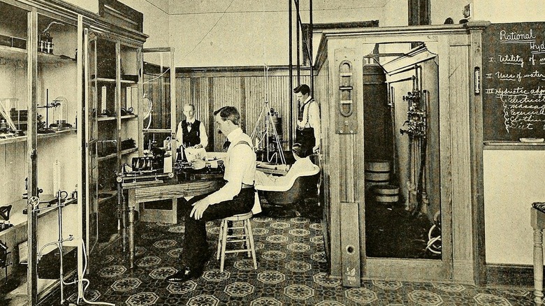 hydrotherapy lab at Battle Creek