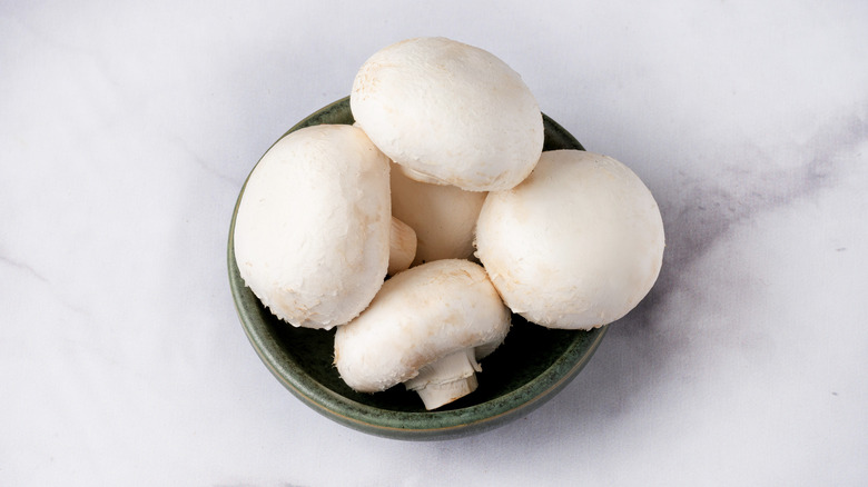 bowl of plain button mushrooms