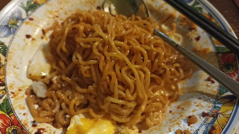 Chili oil ramen in plate 