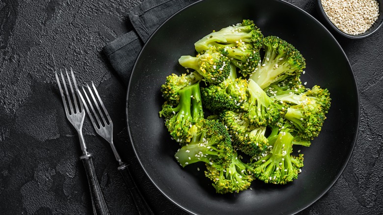 boiled broccoli