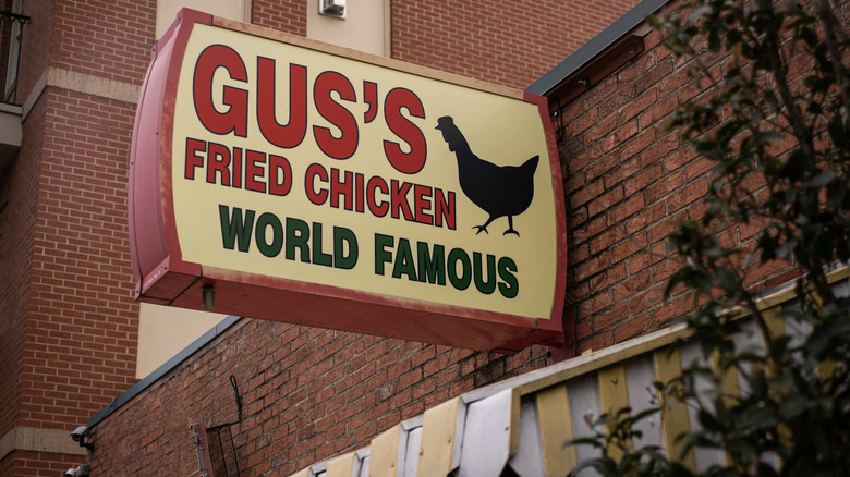 Gus's fried chicken sign