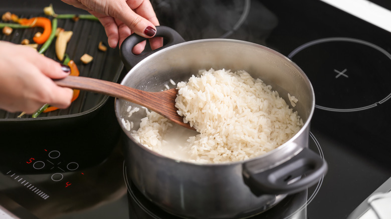 Rice in a cooking pot