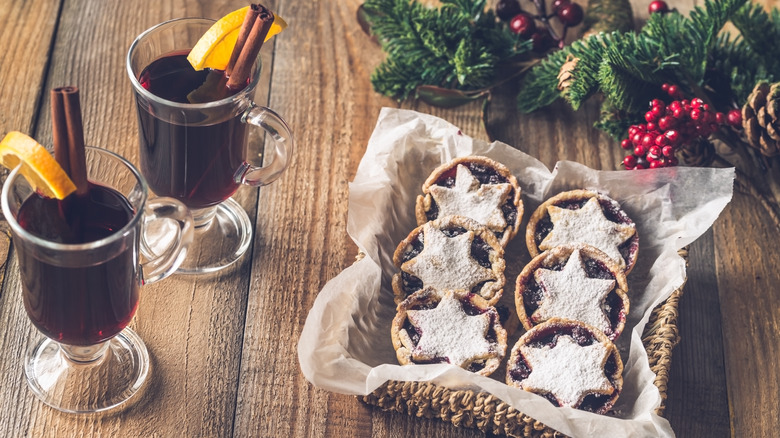 mulled wine and minced pies