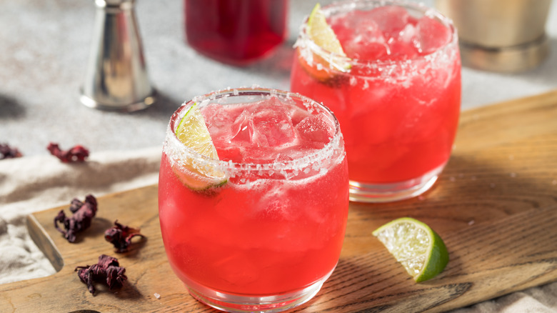 Hibiscus margarita 