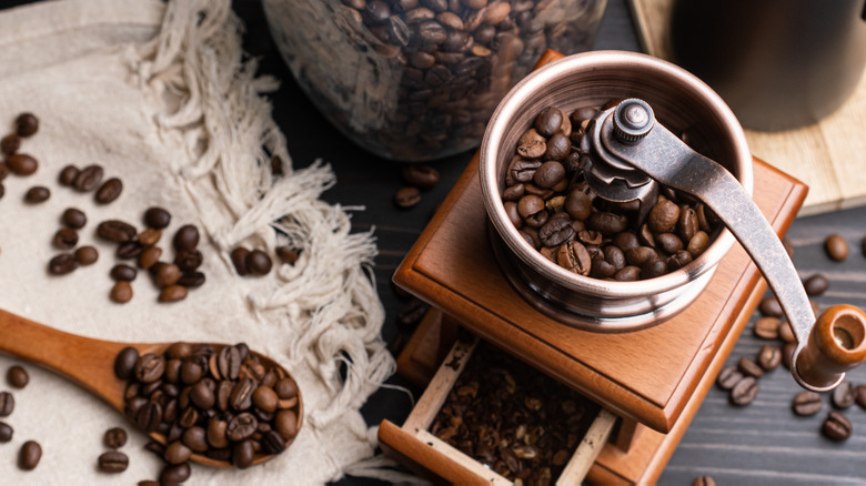 Grinding coffee beans