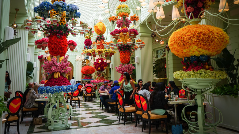 Wynn buffet dining room