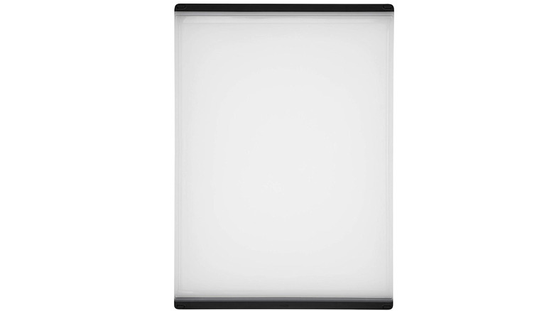 white plastic cutting board