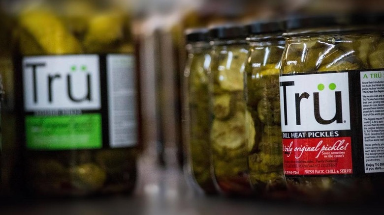 Trü pickles jars