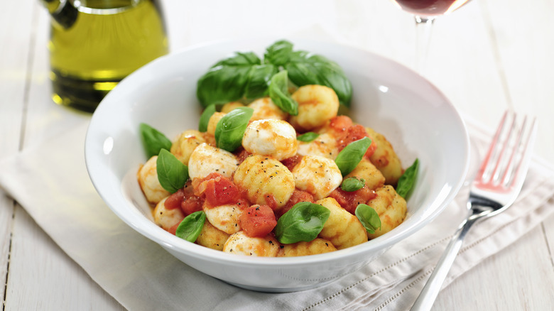 gnocchi in tomato sauce