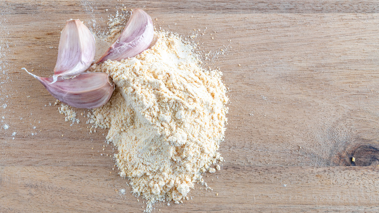 garlic powder on counter