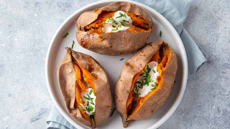 baked sweet potatoes with yogurt