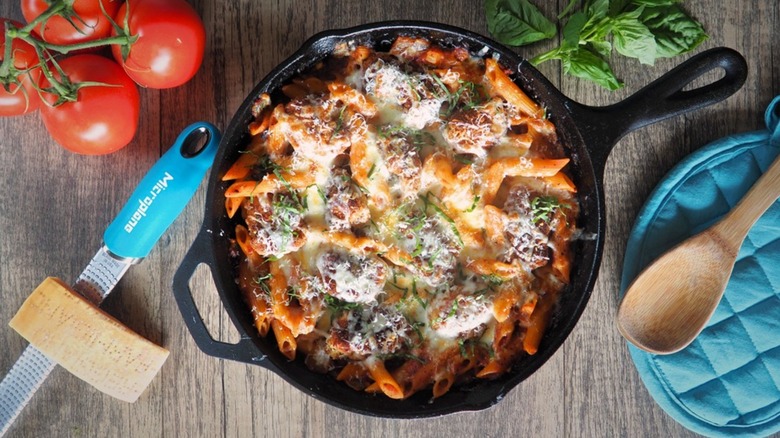 One-pot chicken parm pasta