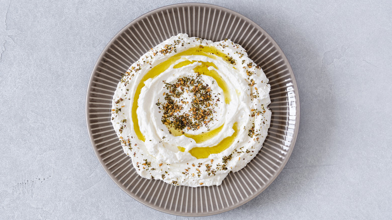 Greek yogurt with oil and spices